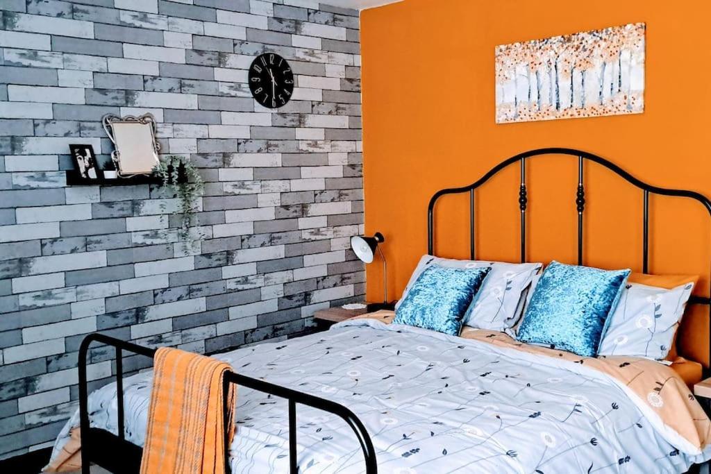The Bolthole Apartment Nailsworth Bagian luar foto